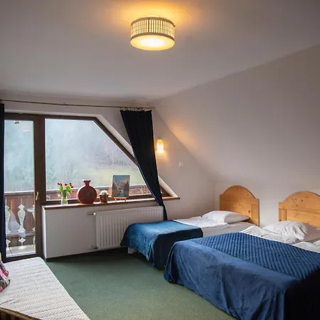 Pod Dobrym Humorem Bed and Breakfast Miedzygorze